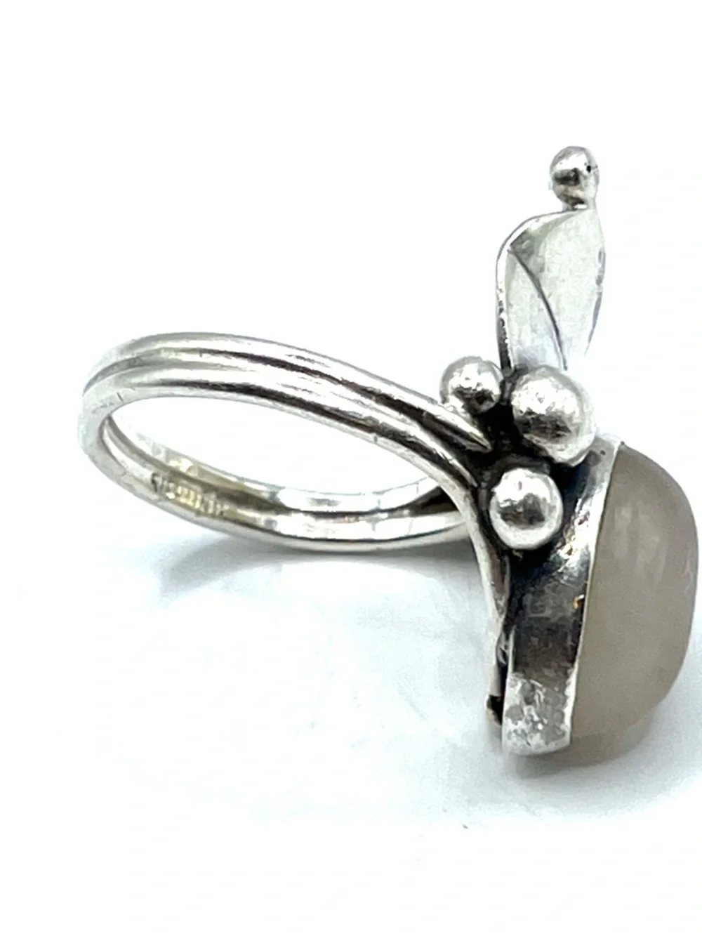 Vintage chic silver
